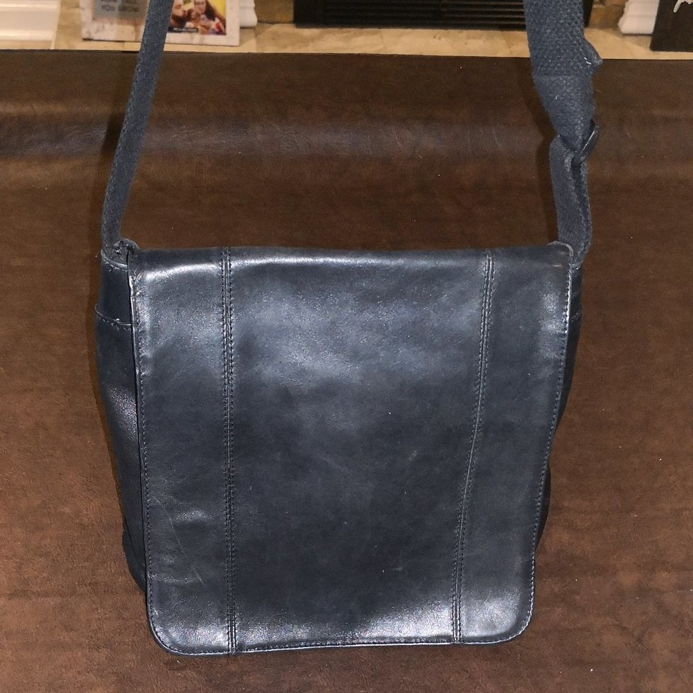 Nine West Crossbody Messenger bag